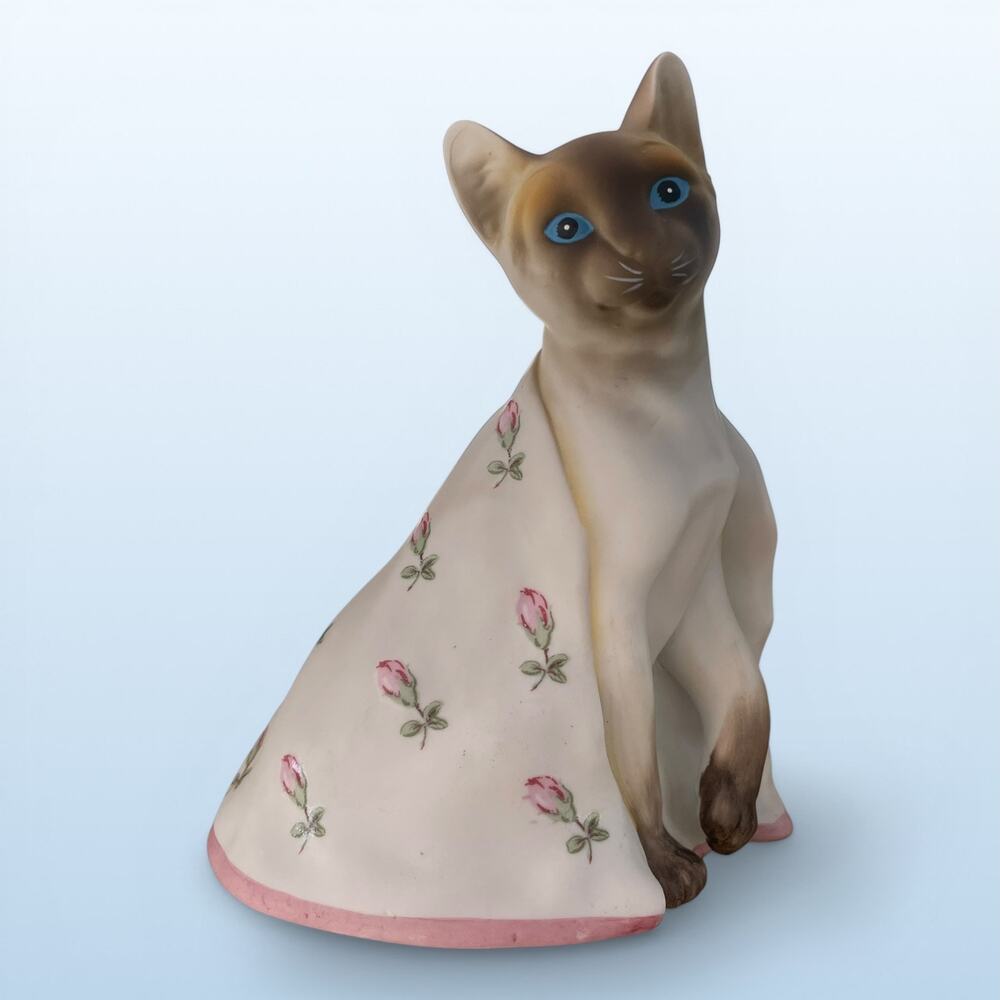Vintage Ceramic Siamese Cat Figurine/Music Box-Made in Japan